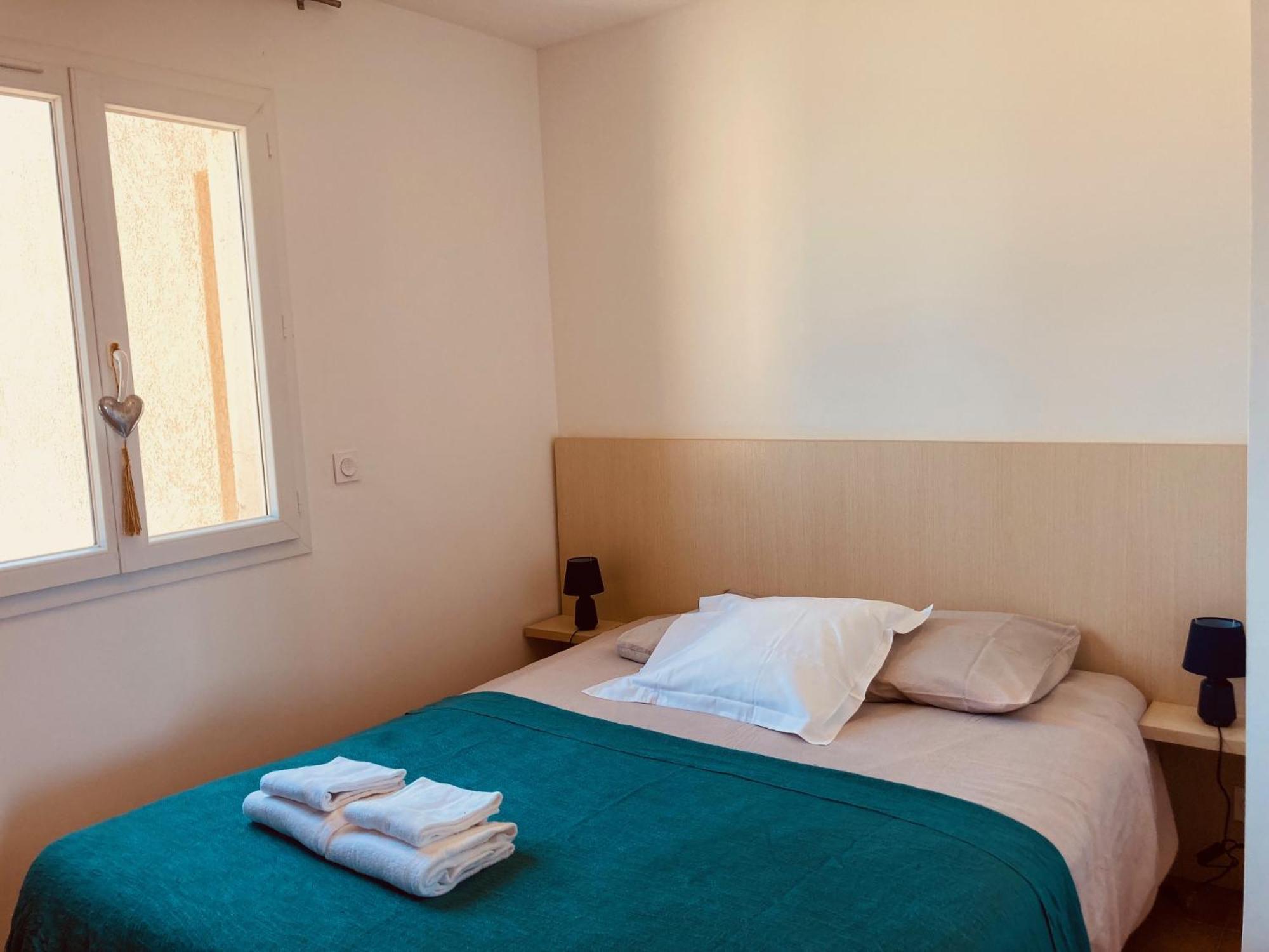 Punta Di Mare Aparthotel Linguizzetta Exterior photo